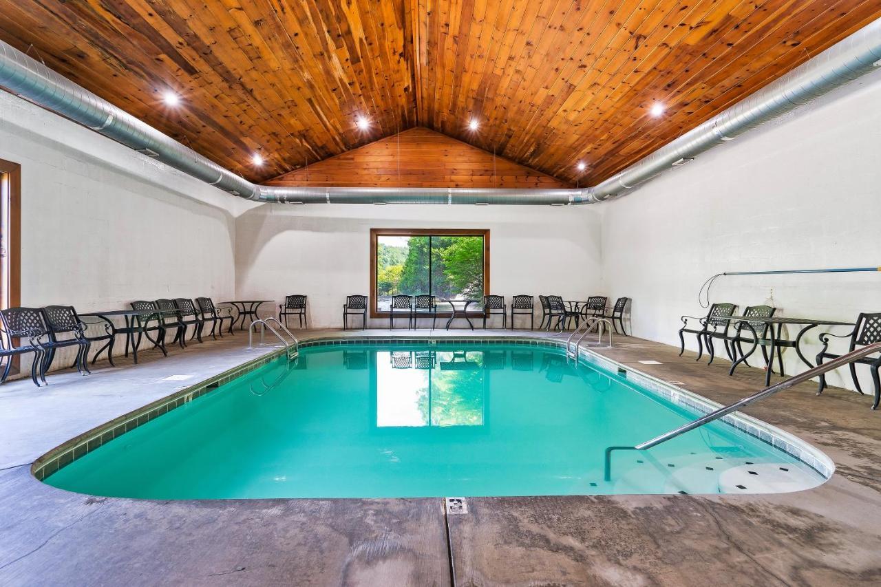 Summer Sale! Pool, Sauna, View, Hottub, Game سيفيرفيل المظهر الخارجي الصورة